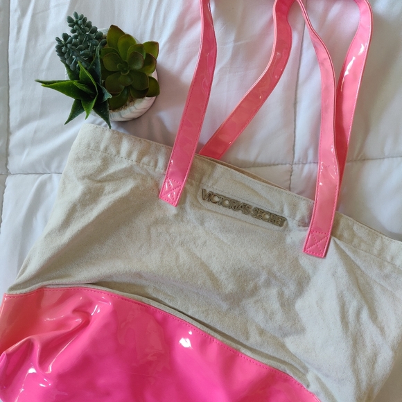 Victoria's Secret Handbags - 3/$20 VICTORIA'S SECRET TOTE BAG